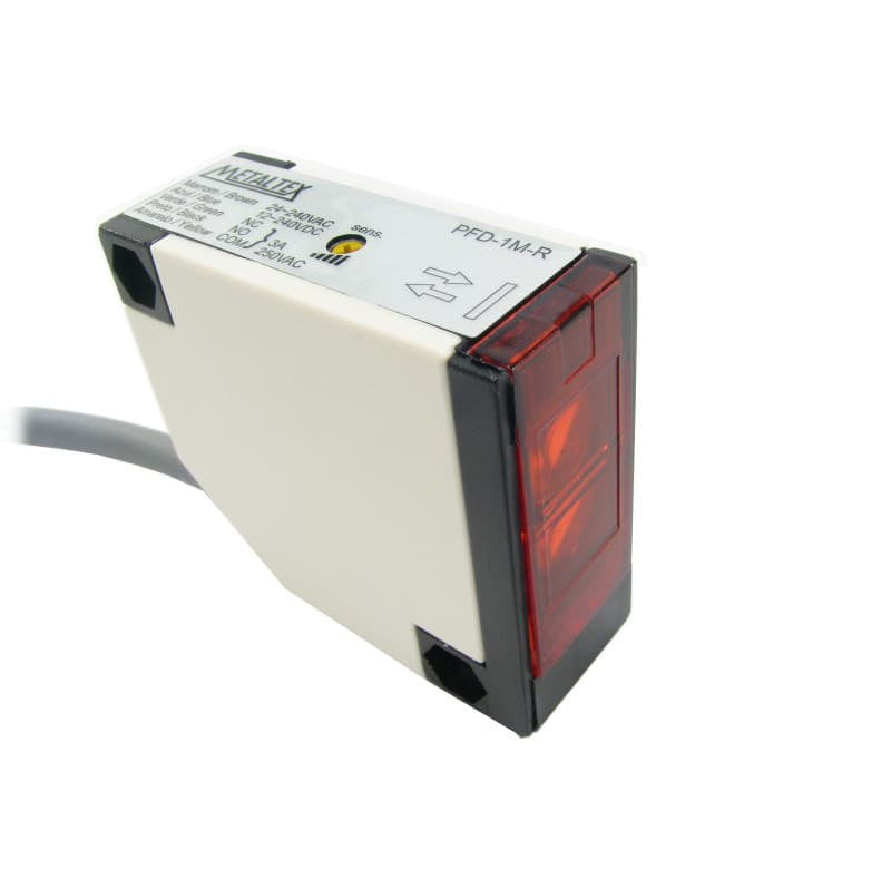 Sensor fotoeléctrico difuso rectángular 1M de distancia grado IP64 serie PFD