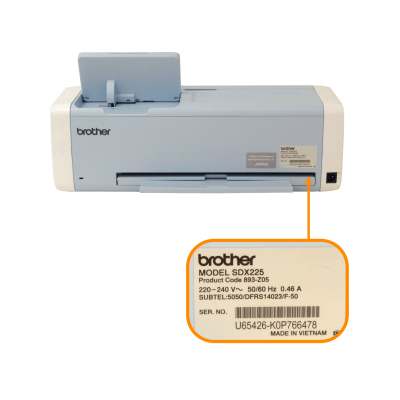 SDX-225 BROTHER Máquina de corte ScanNCutDX con plotter de 5mm, pantalla táctil LCD, área de trabajo 30x60cm y conectividad USB/WiFi