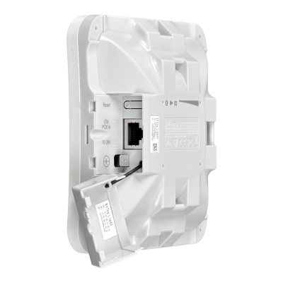 SXTSQ-LITE60 MIKROTIK 200mt 129x129mm 60GHz 802.11ad 1-100 RouterOS-L3 incl24V 0,2km