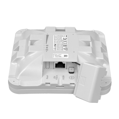 SXTSQ-LITE5 MIKROTIK 25dBm 5150-5875MHz 5GHz 2x2 L3 16dBi 23º 1-100-PoE 129x129mm