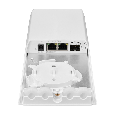FTC21 MIKROTIK 2-1000(1-PoE-In) 1-SFP-2,5GMedio Converter IP55 inc-48Vdc