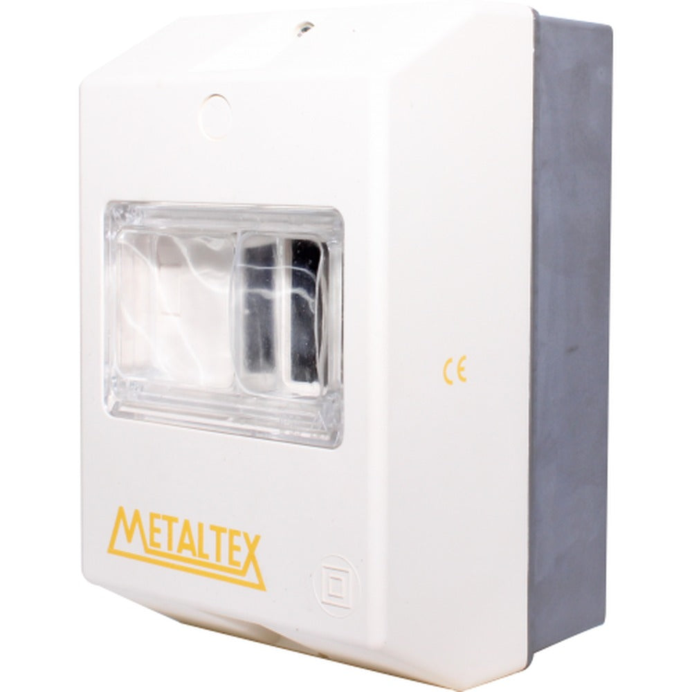 Caja plástica para guardamotor DM1