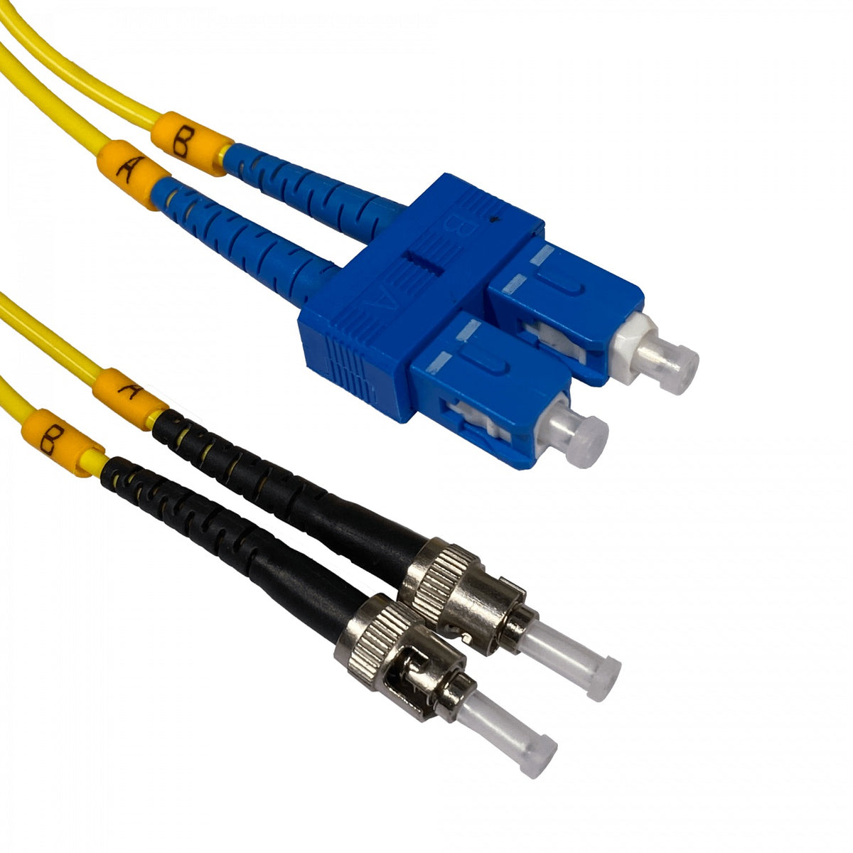 JFSTC2. Latiguillo de fibra monomodo dúplex de 2 metros con terminaciones ST/UPC a SC/UPC, cubierta de 3 mm y fibra 9/125 µm.