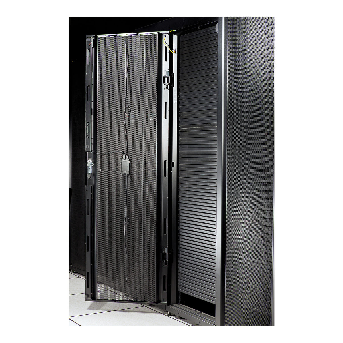Sensor de interruptor de puerta NetBotz para un rack APC