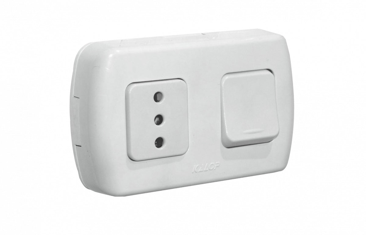 ENCH-INTERRUP KALOP Interruptor con Toma de Corriente Superficial Blanco con Conexión a Tierra Tekna KS39674