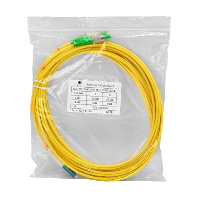 JFSHL5. Cable puente de fibra óptica dúplex monomodo SM de 5 metros con conectores FC/APC a LC/UPC, núcleo de 9/125 µm y cubierta de 3 mm