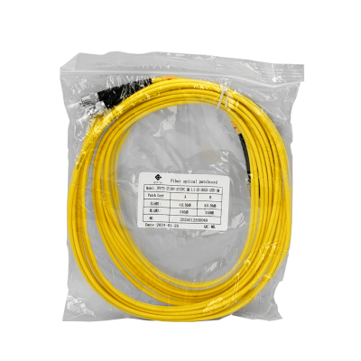 JFSTT5. Cable puente de fibra óptica monomodo SM dúplex de 5 metros, conectores ST a ST, núcleo de 9/125 µm y cubierta de 3 mm.