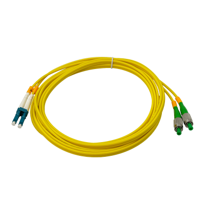 JFSHL3. Cable puente de fibra óptica dúplex monomodo SM de 3 metros con conectores FC/APC a LC/UPC, núcleo de 9/125 µm y cubierta de 3 mm