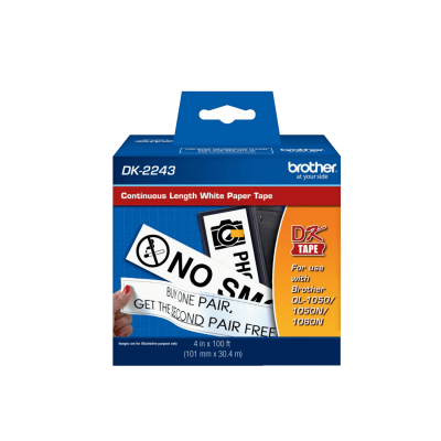 DK2243. Rollo continuo adhesivo de papel de 101 mm de ancho y 30,4 m de largo, impresión negra sobre fondo blanco, compatible con equipos QL de Brother.