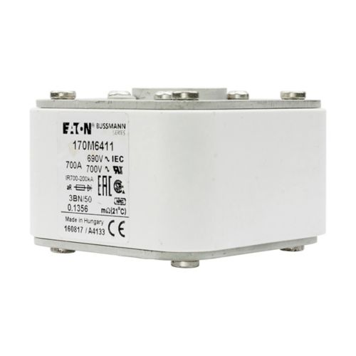 Fusible rápido Bussmann 700A, 690V, Square Body, tamaño 3, aR 3BN/50
