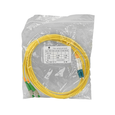 JFSHL3. Cable puente de fibra óptica dúplex monomodo SM de 3 metros con conectores FC/APC a LC/UPC, núcleo de 9/125 µm y cubierta de 3 mm
