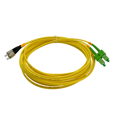 JFSAF5. Cable puente de fibra óptica monomodo SM dúplex de 5 metros, conectores SC/APC a FC/UPC, núcleo de 9/125 µm y cubierta de 3 mm.