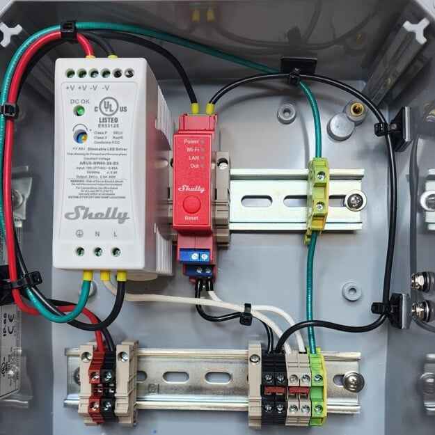 Relé Inteligente Profesional Riel DIN de 1 Canal con Power Meter Contacto Seco