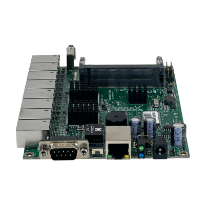RB493G. MIKROTIK 9-1000 L5 680 MHz RS232-DB9 3-MINIPCI USB incluye caja y fuente