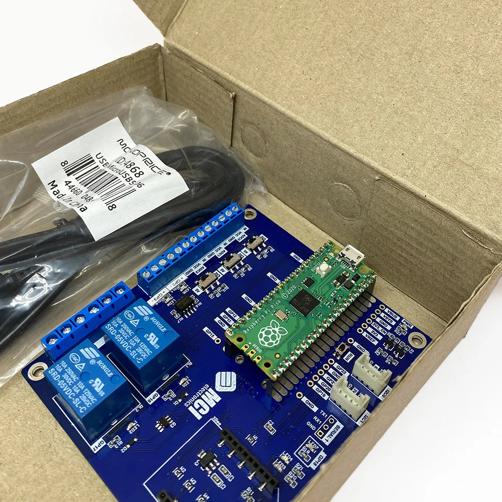 Conjunto Educativo para Microcontrolador Raspberry Pi Pico