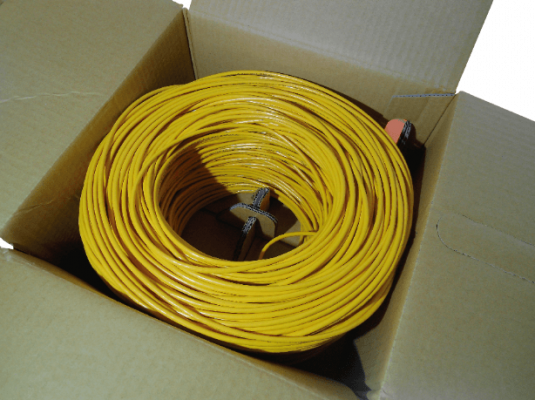 CBL-MM3 Cable multifilar UTP de cobre Cat5E color amarillo de 300 metros para patch LINKMADE