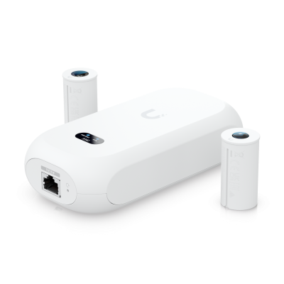 AI-THETA. UBIQUITI Conjunto 2-Cámaras 3264x2448 + 2560x2560 + Concentrador 1-1000 req-PoE-af