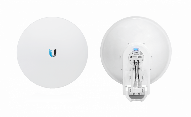 AF-5G23-S45 UBIQUITI Antena con Inclinación de 45° y Cubierta Protectora 23dBi 5GHz Doble Conector RPSMA Compatible con Rocket/AF-5X