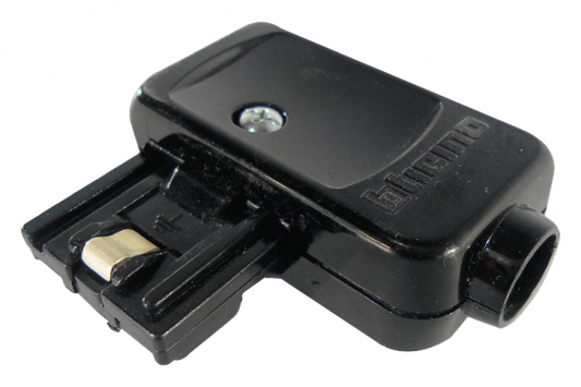 EB2300 Clavija de Seguridad BTICINO 2300 16A 2 Polos + Tierra Serie Magic