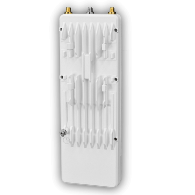 WAVE-MLO5 UBIQUITI 1-10G 1-SFP+ 5GHz/W7 2-RPSMA-H .SMA-GPS inc54V Punto a Punto 24dBm IPX6