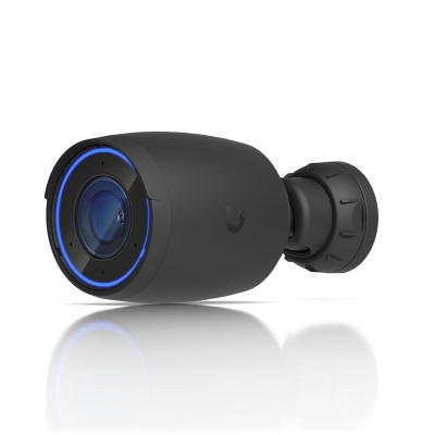 UVC-AI-PRO Cámara IP UBIQUITI color negro con resolución 4K, inteligencia artificial avanzada, puerto Ethernet 10/100/1000, zoom óptico de 3 aumentos, clasificación IP65, micrófono incorporado y alimentación PoE modo A/F requerida