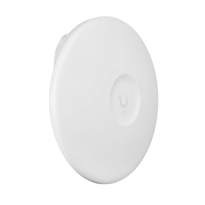 WAVE-PRO. UBIQUITI 15km 46/22dBi 60/5GHz 2-2500 1-SFP+10G inc-48V 2,7Gbps-duplex