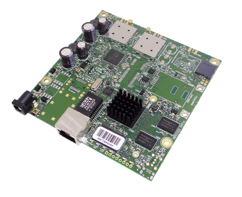 RB911G-5HPACD MIKROTIK 802.11ac Doble Cadena 2-MMCX 1300mW 1-1000-PoE/8-30V 720MHz 128mb Capa 3