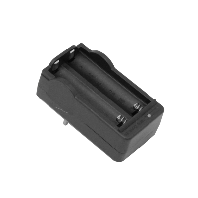QUICK Cargador 18650-Litio 2-Pilas 4,2V 2000mA 100-240VAC USB-AH Li-ion