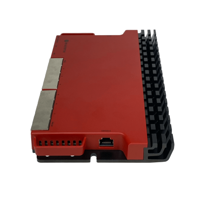L009UIGS-RM MIKROTIK Router 8 puertos Gigabit 1 puerto SFP 2.5G L5 USB3.0 Consola RJ45 PoE entrada/salida montaje en rack 1U