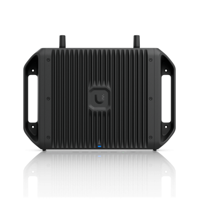 UCG-INDUSTRIAL UBIQUITI WiFi7 4-2500-PoE 1-10G 1-SFP+10G SD 2-SIM ATX inc-54V 5-progs