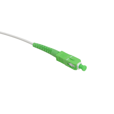 JQSA-50. Pigtail de Fibra Óptica Blanco Puerta-Caída Extensión 50mt Conectoría SC/APC Propagación MonoModo Tipo SM Clasificación G652D