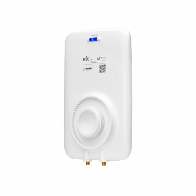 UMA-D UBIQUITI Antena de doble banda con 2 conectores RP-SMA, haz sectorial de 45 grados en 5 GHz y 90 grados en 2,4 GHz, ganancia de 15/10 dBi