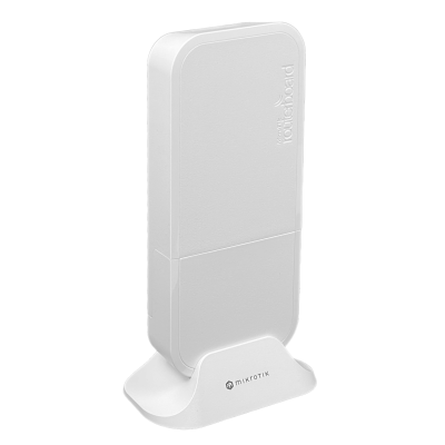 WAP-LTE-KIT Equipo MIKROTIK con soporte para bandas LTE 1/2/3/7/8/20, ranura para 1 SIM, conector U.FL externo, WiFi 2,4 GHz a 22 dBm, configuración MIMO 2x2 con antenas de 2 dBi y puerto Ethernet 10/100 capa 4