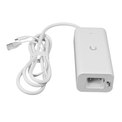 POE+C UI Convertidor PoE+ equipado con USB-C Potencia 30W mas Interfaz 10 Gigabits por Ethernet destinado a Puertas de Enlace en la Nube UniFi