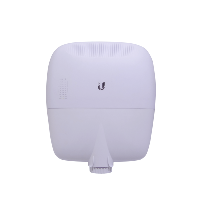 EP-R8 UBIQUITI 6-1000-PoE24/54V 2-SFP-Combo Consola-RJ45 USB Enrutador Exterior