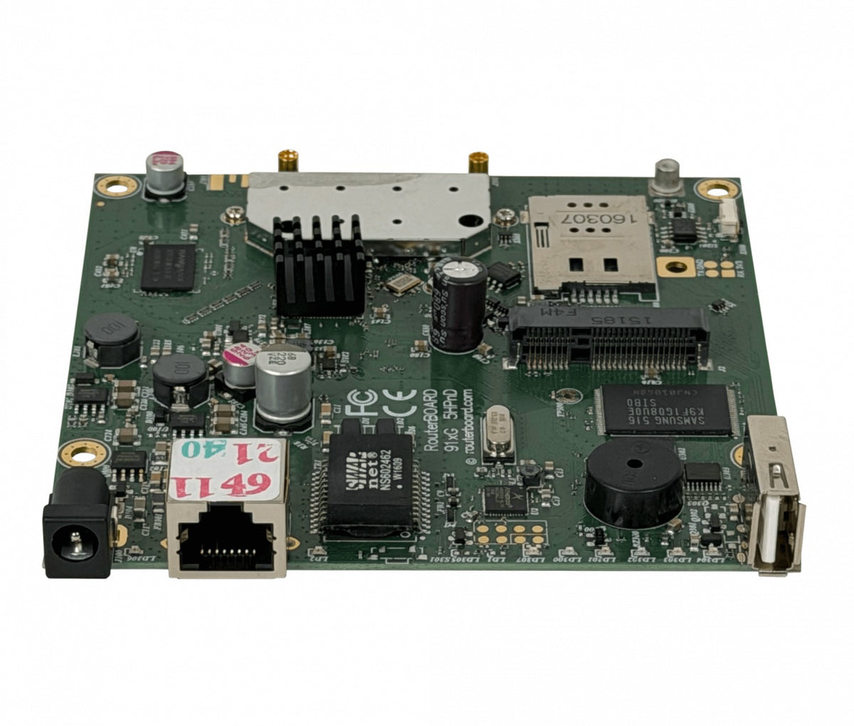 RB912UAG-5HPND MIKROTIK L4 5GHZ 2X2 1-MINIPCIE 1-1000 2-MMCX USB 600MHZ 64MB SIMCARD