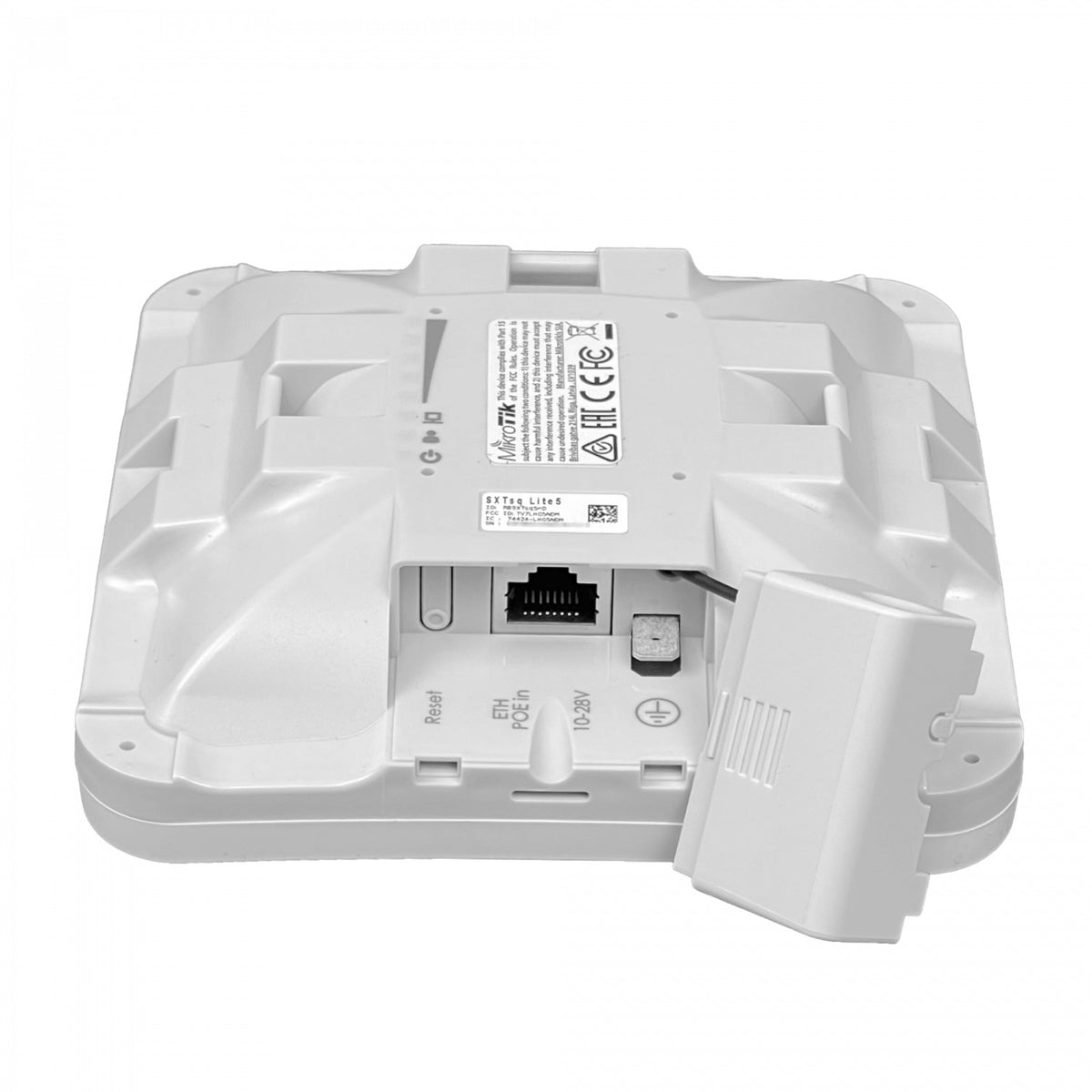 SXTSQ-LITE5 MIKROTIK 25dBm 5150-5875MHz 5GHz 2x2 L3 16dBi 23º 1-100-PoE 129x129mm