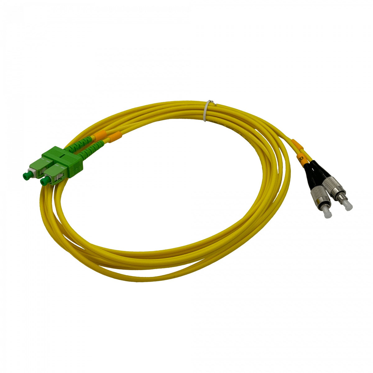JFSAF3. Cable puente de fibra óptica monomodo dúplex de 3 metros con conectores SC/APC a FC/UPC, núcleo de 9/125 µm y cubierta de 3 mm