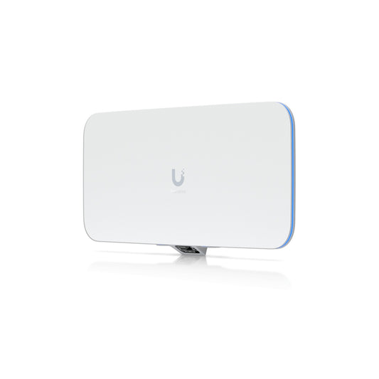 E7-AUDIENCE. Punto de acceso WiFi 7 en 5 GHz/6 GHz, puerto 1-10G y 1-1000, potencia de 30 dBm, configuración 4x4, ganancia de 11-15 dBi, requiere PoE+, de Ubiquiti.