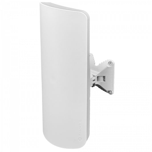 MANTBOX-AX-15S MIKROTIK 2,4/5GHz 1 puerto 1000 1 ranura SFP 12/15dBi incluye24V L22UGS-5HAXD2HAXD-15S