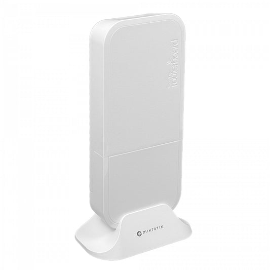 WAP-LTE-KIT Equipo MIKROTIK con soporte para bandas LTE 1/2/3/7/8/20, ranura para 1 SIM, conector U.FL externo, WiFi 2,4 GHz a 22 dBm, configuración MIMO 2x2 con antenas de 2 dBi y puerto Ethernet 10/100 capa 4