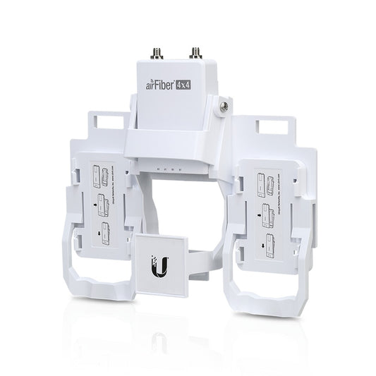 AF-MPX4. UI Multiplexor para 2 radios AirFiber-5X, 4 conectores RPSMA-M, 2 conectores RPSMA-H, requiere antena parabólica AFMPX4 UBIQUITI