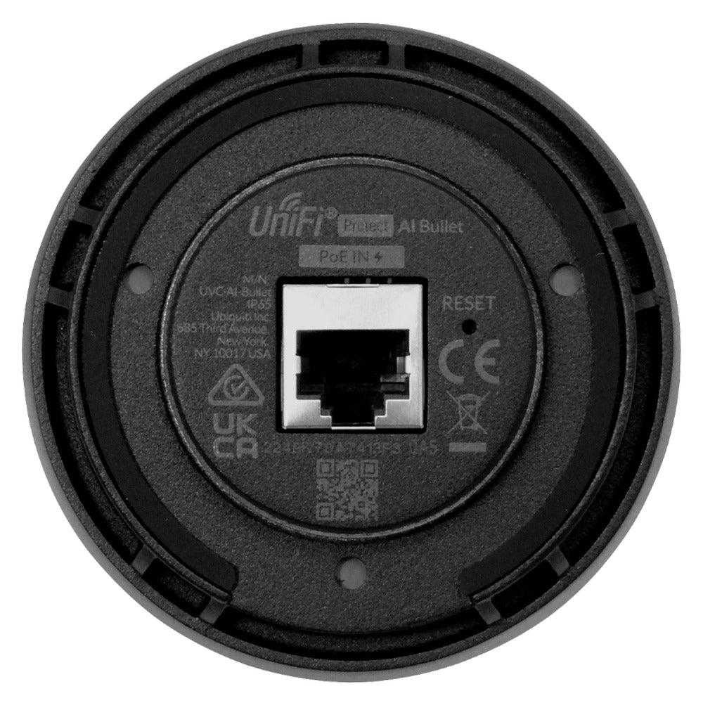 UVC-AI-BULLET. Cámara IP tipo bala de Ubiquiti con resolución 5/4MP, detección de personas/vehículos, visión nocturna IR, clasificación IP65, resistencia IK04, micrófono integrado y alimentación PoE 802.3af. Modelo UVC-AI-BULLET-EU.